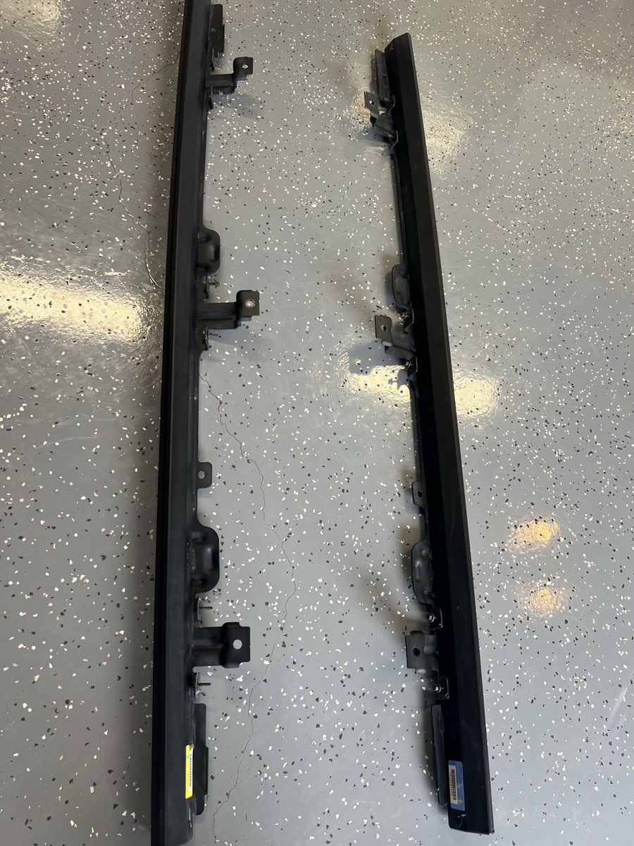 18 - 24 JL 4 door Jeep Wrangler Rock Rails
