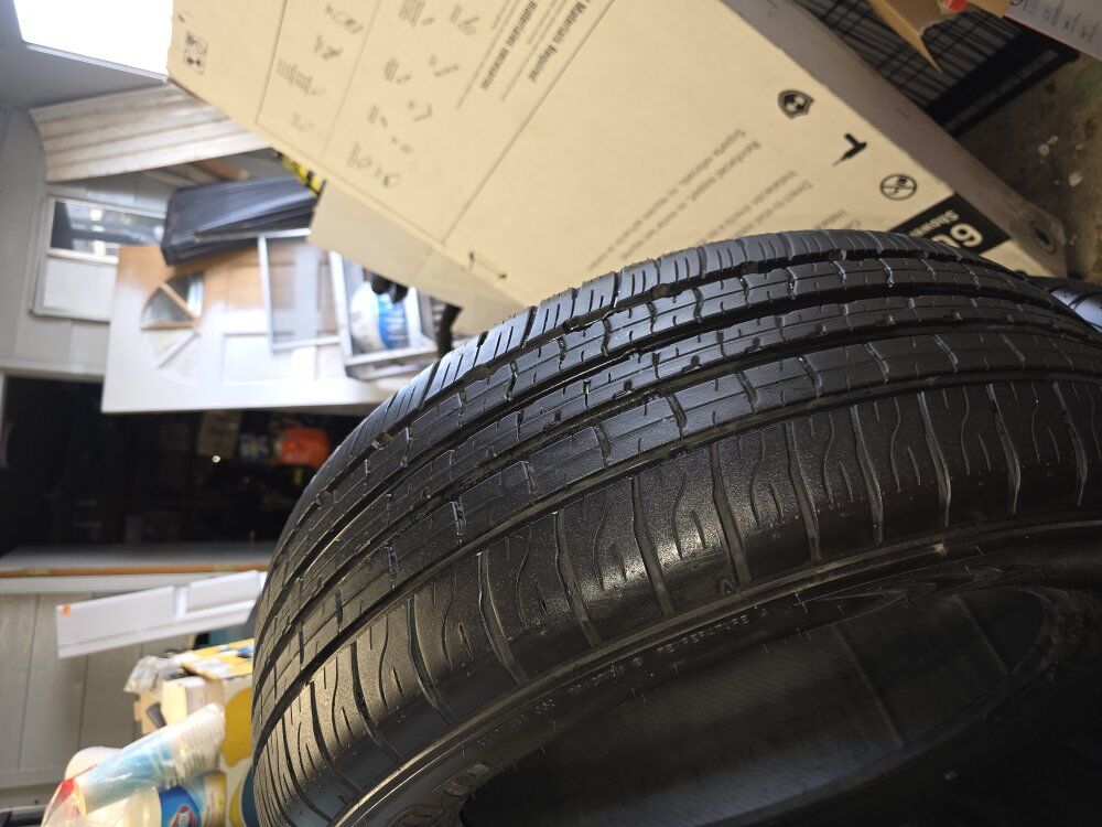 4 tires dunlop grandtrek 265/55r20