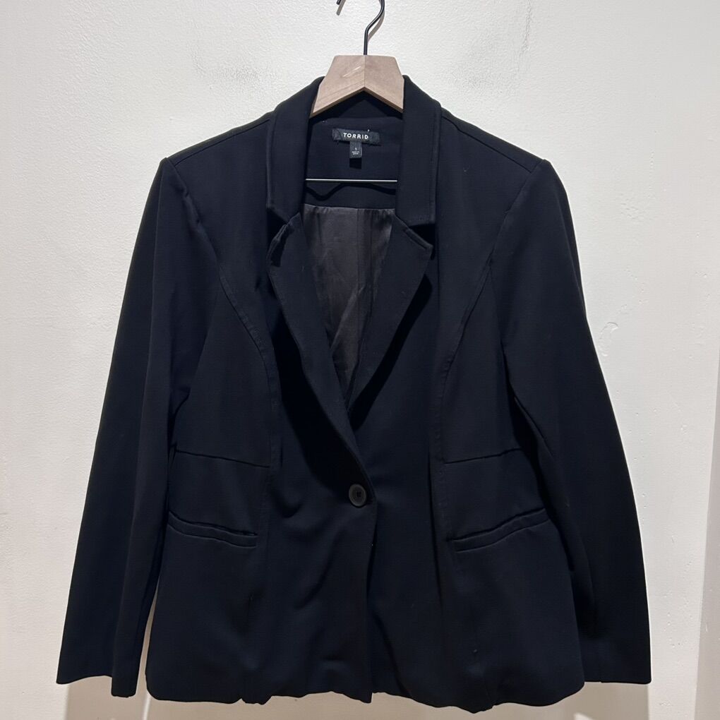 Torrid Chelsea Studio Luxe Ponte Stretch Blazer