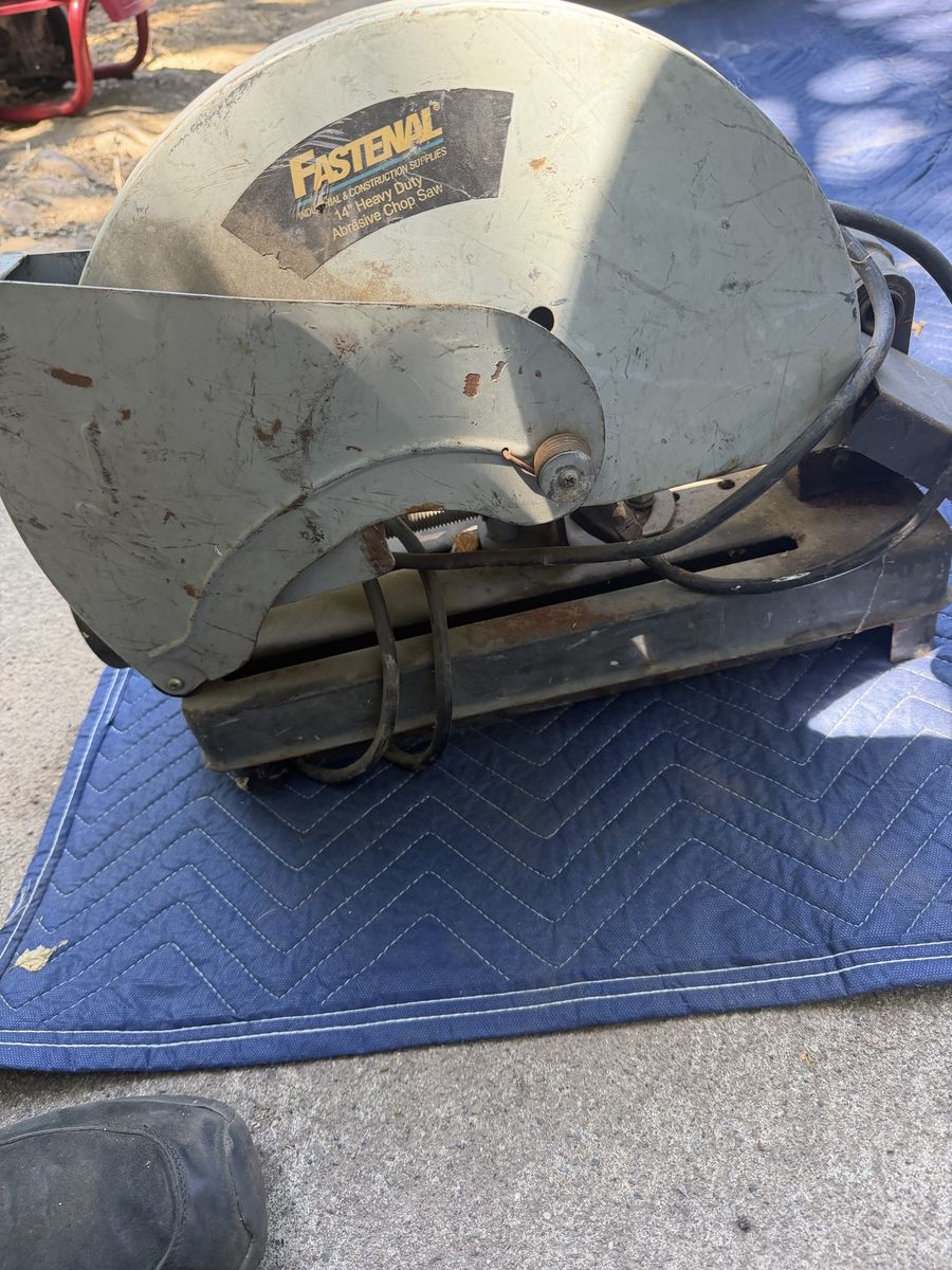 Fastenal Heavy Duty Industrial Abrasive Chop Saw, 15 Amps, 120 Volts, Model 2002