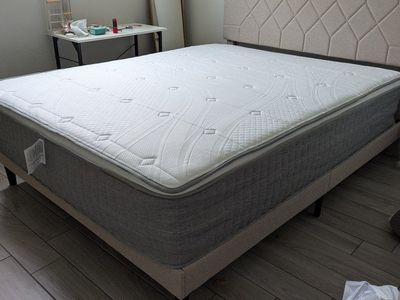 New Queen Size mattress- Still in Box