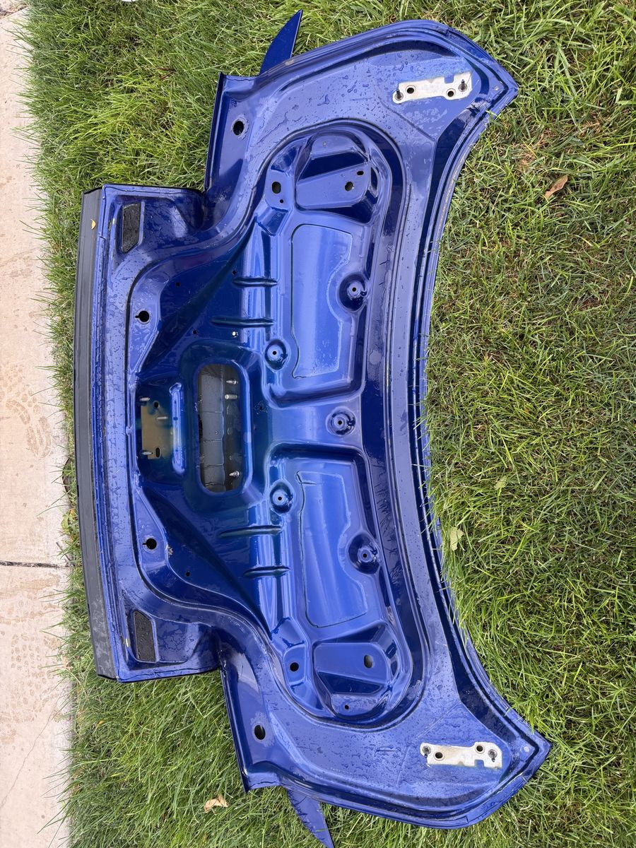 Main image 3