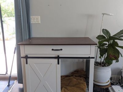Dog Kennel - Barely Used!