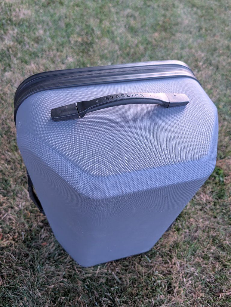 Gen 2 Starlink Kit + Hard Sided Travel Case