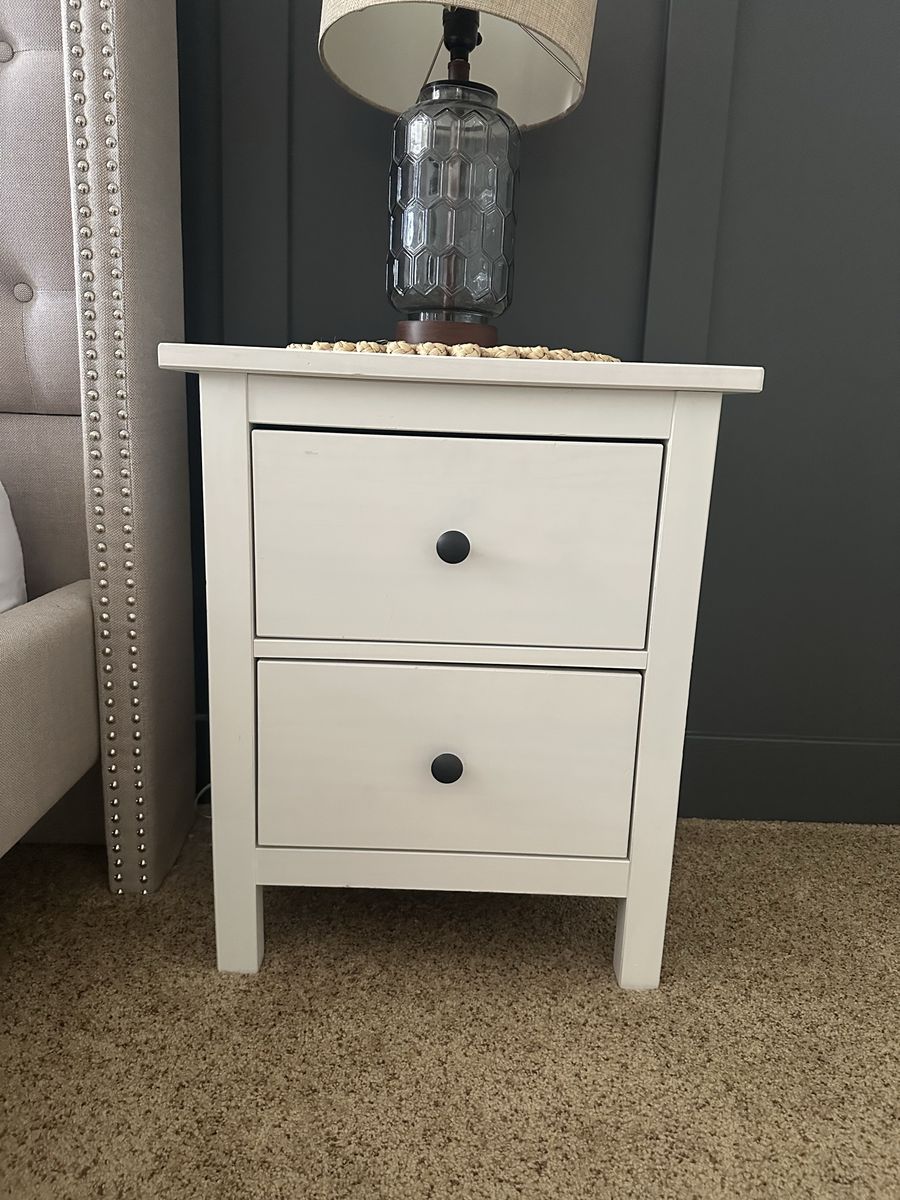 White 2-Drawer Nightstand / End Table with Black Knobs