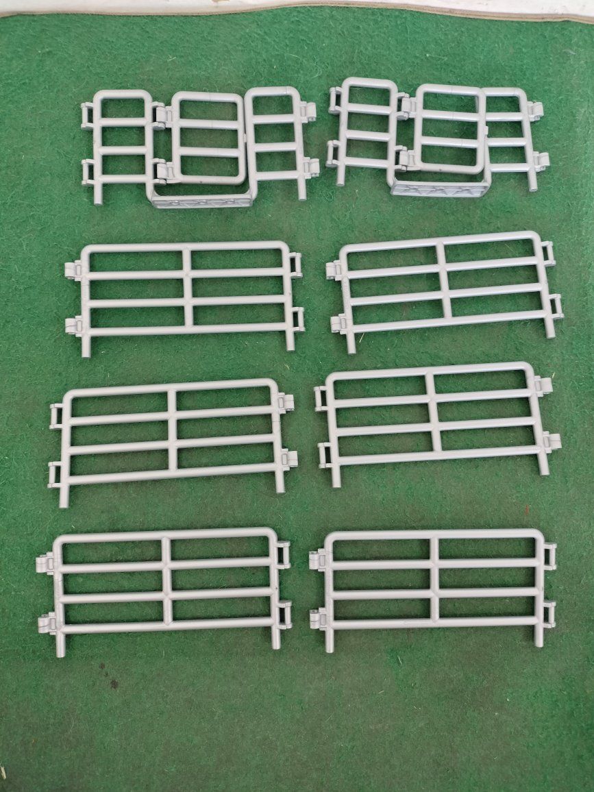 Schleich cattle panels. 