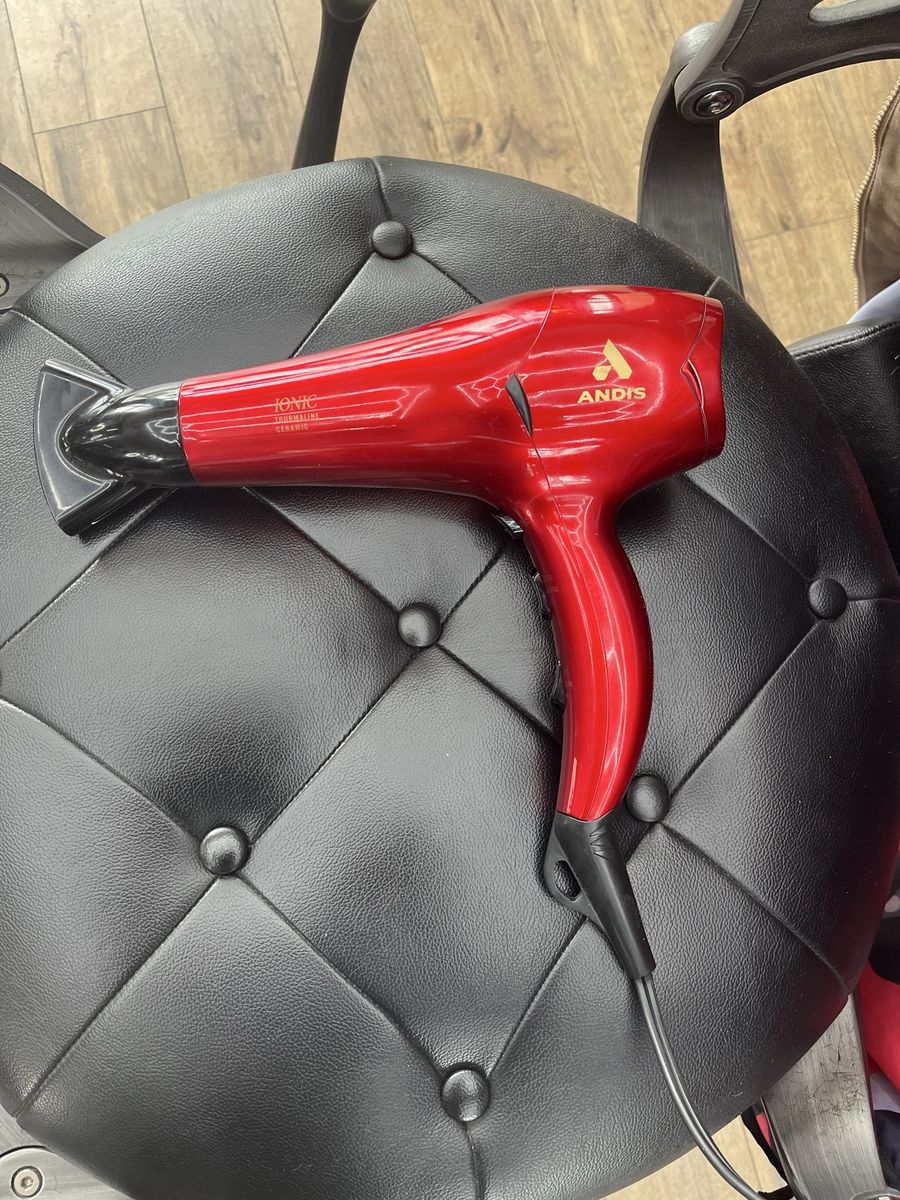 Andis Ionic Tourmaline Ceramic Blow Dryer