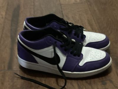 Jordan 1's Lows Purple Size 10