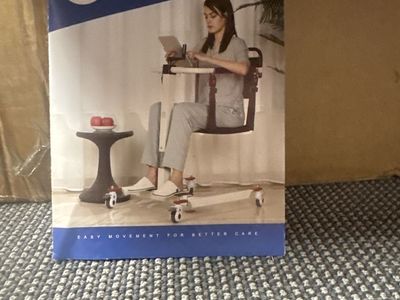 Seveni Manual Lift Transfer Chair