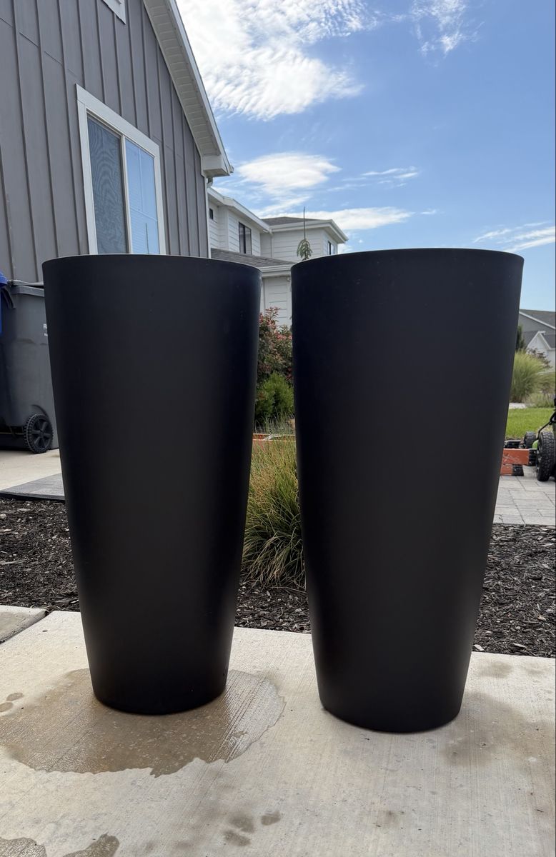Veradek Selena 28” Tall Planters – Black (2 Available)
