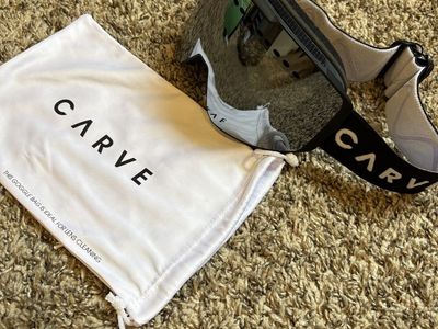 CARVE Snow Goggles sz small BARELY USED!!
