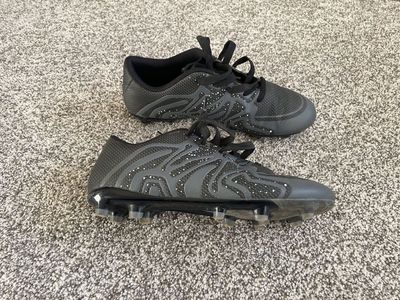 Baseball cleats shoes