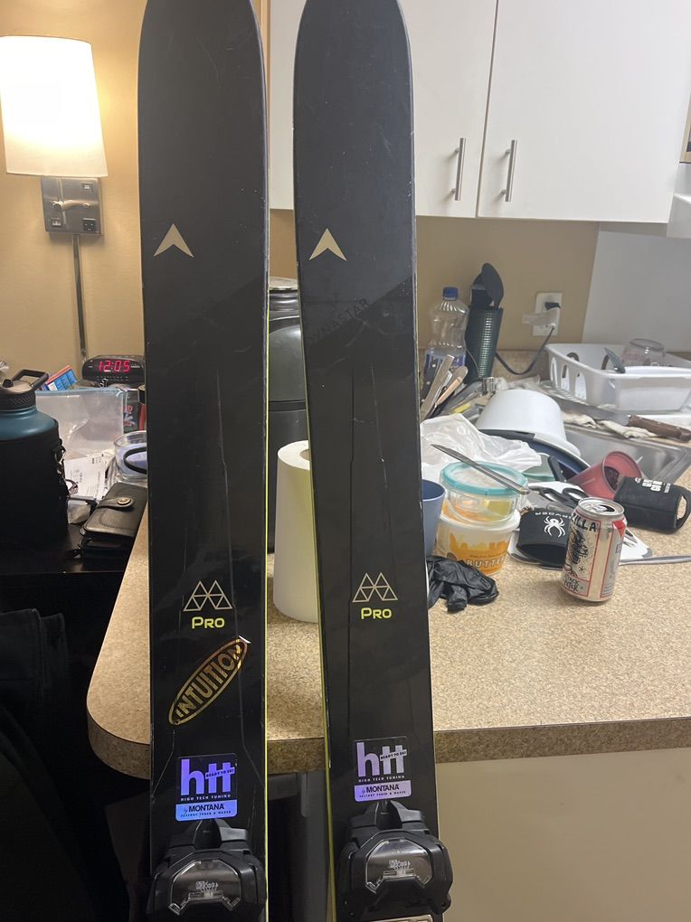 Dynastar Pro 99  178  W Tyrolia Attack Bindings ne