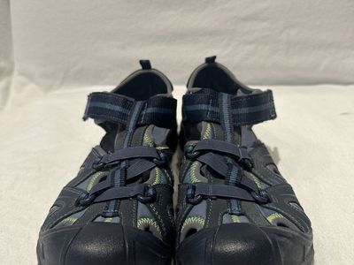 Merrell Youth Size 6, Navy Hiking/Water Sandals