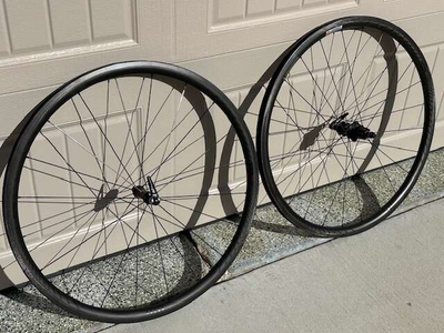 Reynolds AR29X Carbon 700C Wheelset