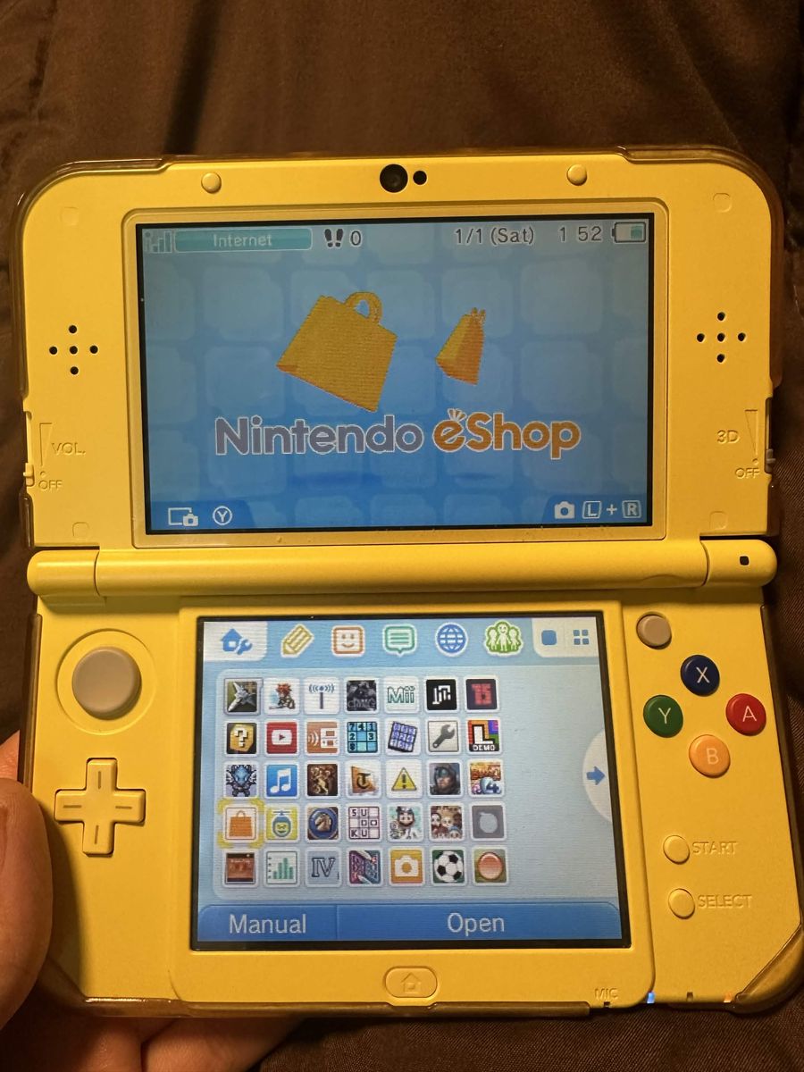 New Nintendo 3DS XL Pikachu Yellow Edition