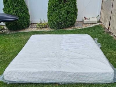 NEW YAAK USA 14" King Memory Foam Mattress – 76x80 – Medium Firm #333