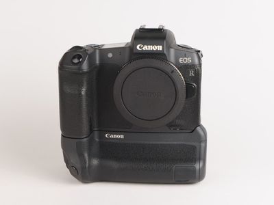 Canon EOS R 30.3MP Camera with Canon BG-E22 Accessories