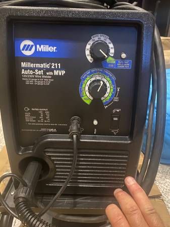 Miller Millermatic 211 Autoset MIG Welder Complete in Excellent Condition