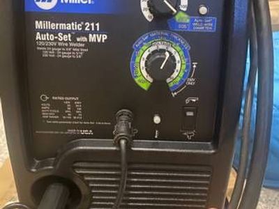 Miller Millermatic 211 Autoset MIG Welder Complete in Excellent Condition