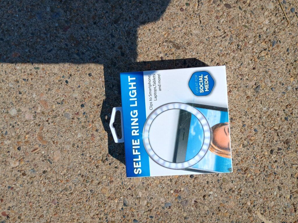 new in box selfie ring light