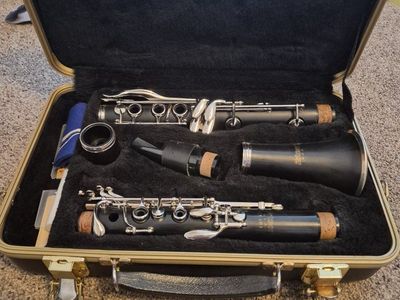 Selmer Clarinet with Warranty
