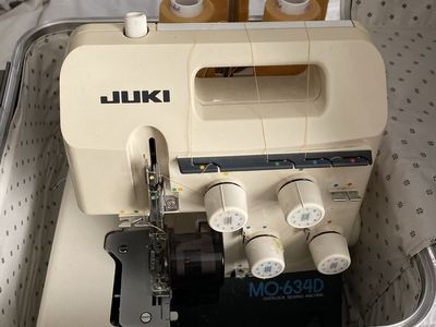 JUKI MO-634D Overlock Sewing Machine with Hard Case - Used, Works Great