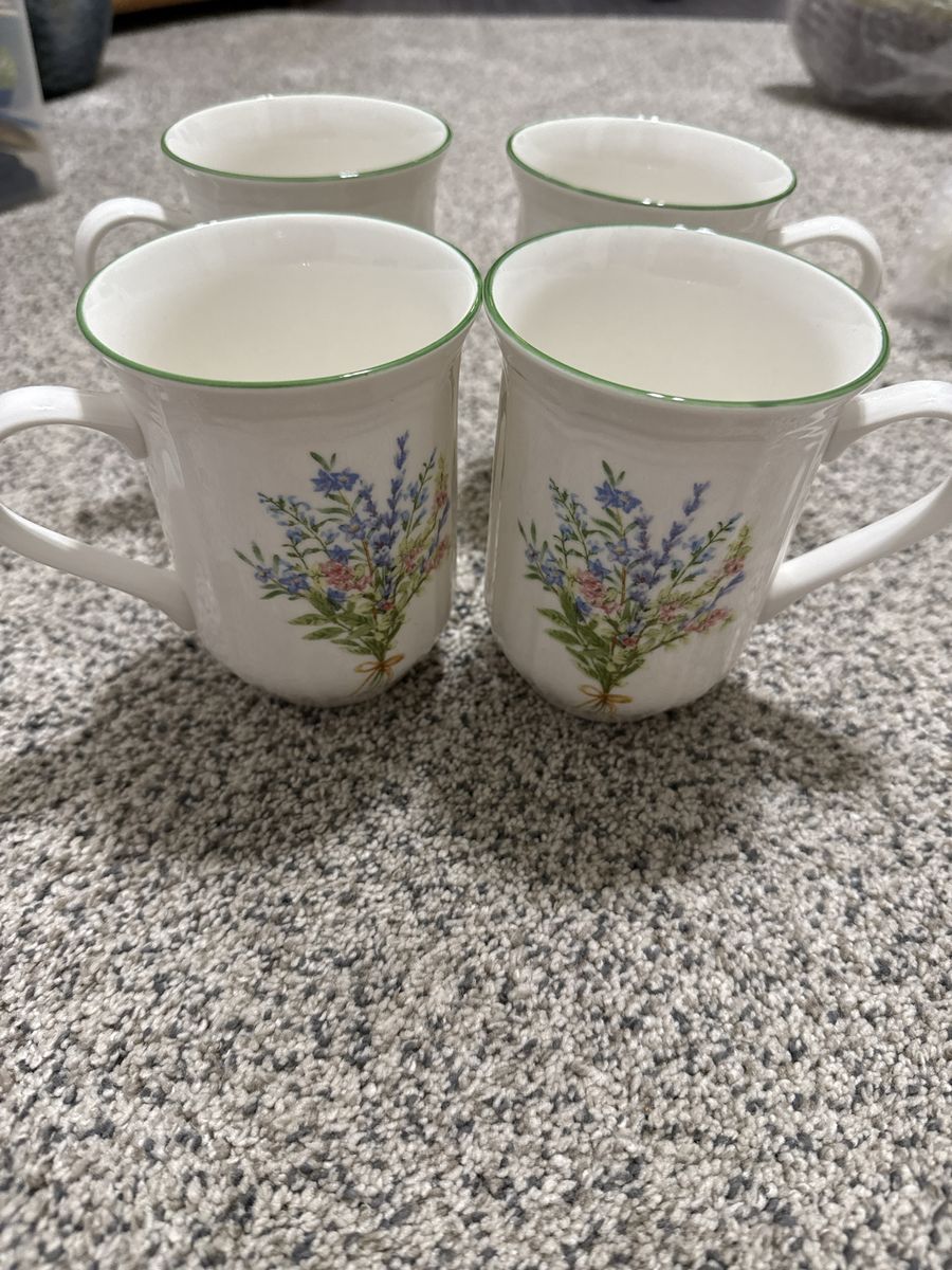 Mikasa Botanical Bouquet Porcelain Mugs - Set of 4, Dishwasher & Microwave Safe