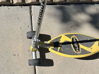 Fuzion 4-Wheel Sport Scooter - Yellow/Black