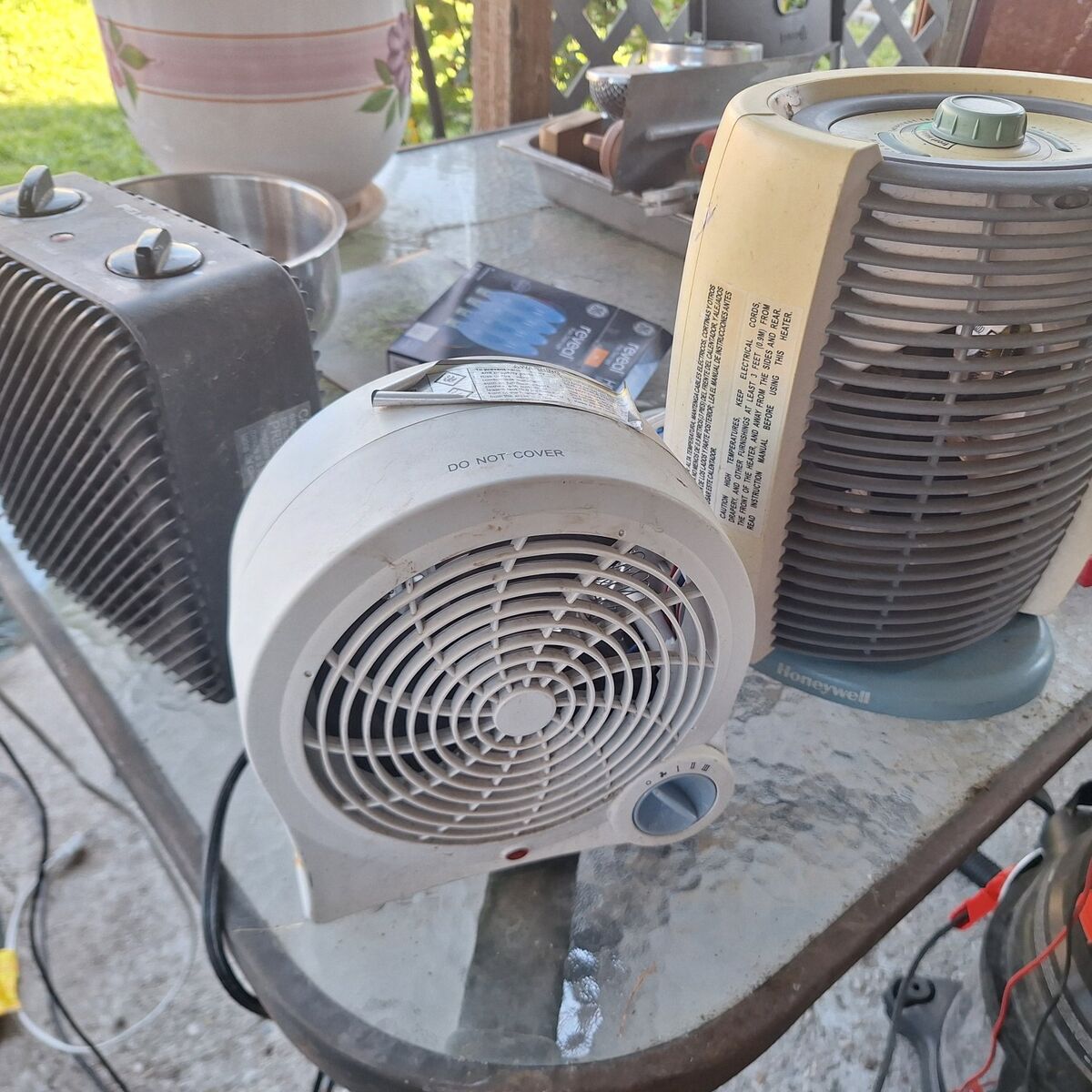 3 electric heaters