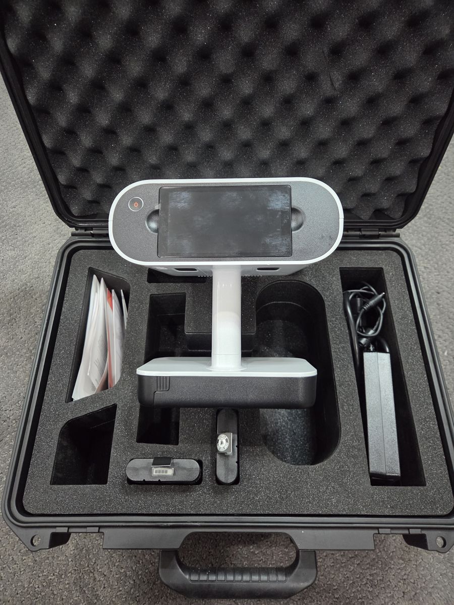 Artec 3D Leo Scanner Deluxe Package