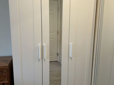 Closet/cabinet