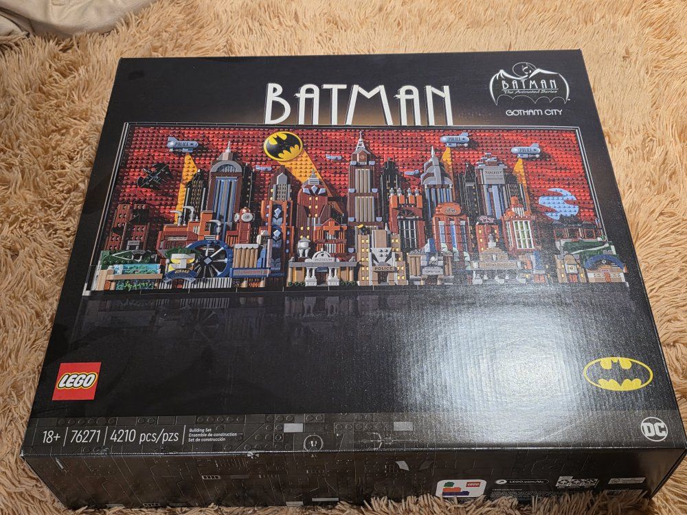 Brand New Lego Batman #76271 *Retiring Set*