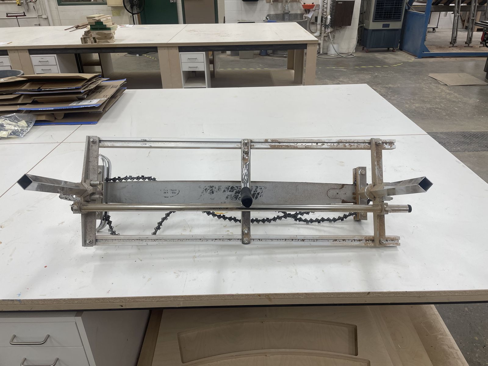 36" Alaskan chainsaw mill with bar and 2 chains