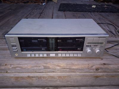 dubbing cassette deck