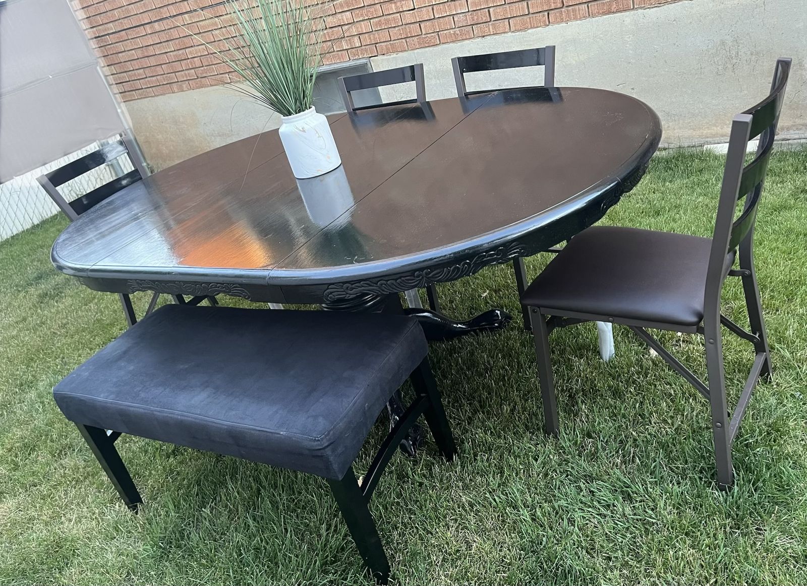 Very nice Dining Table set