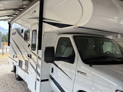 2022 Gulfstream Conquest model W6245d-44476 Class C Motorhome with Slide Out - Well Maintained RV, low miles !