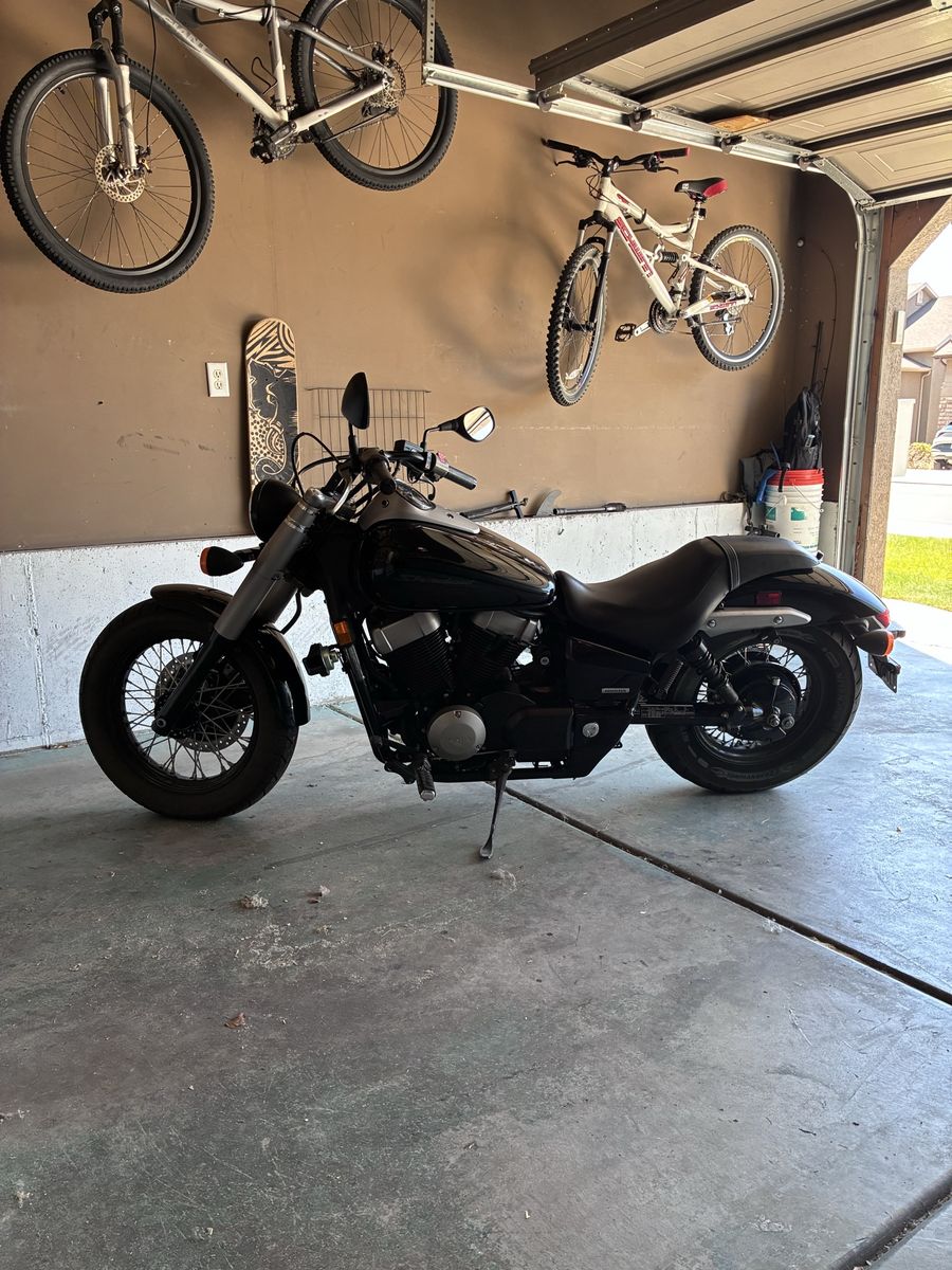 2011 Honda Shadow Phantom 750 – 13,370 Miles