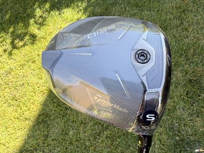NEW TaylorMade Qi35 Driver 10.5 Stiff