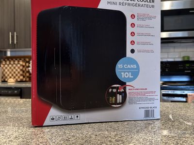 Frigidaire Mini Personal Fridge