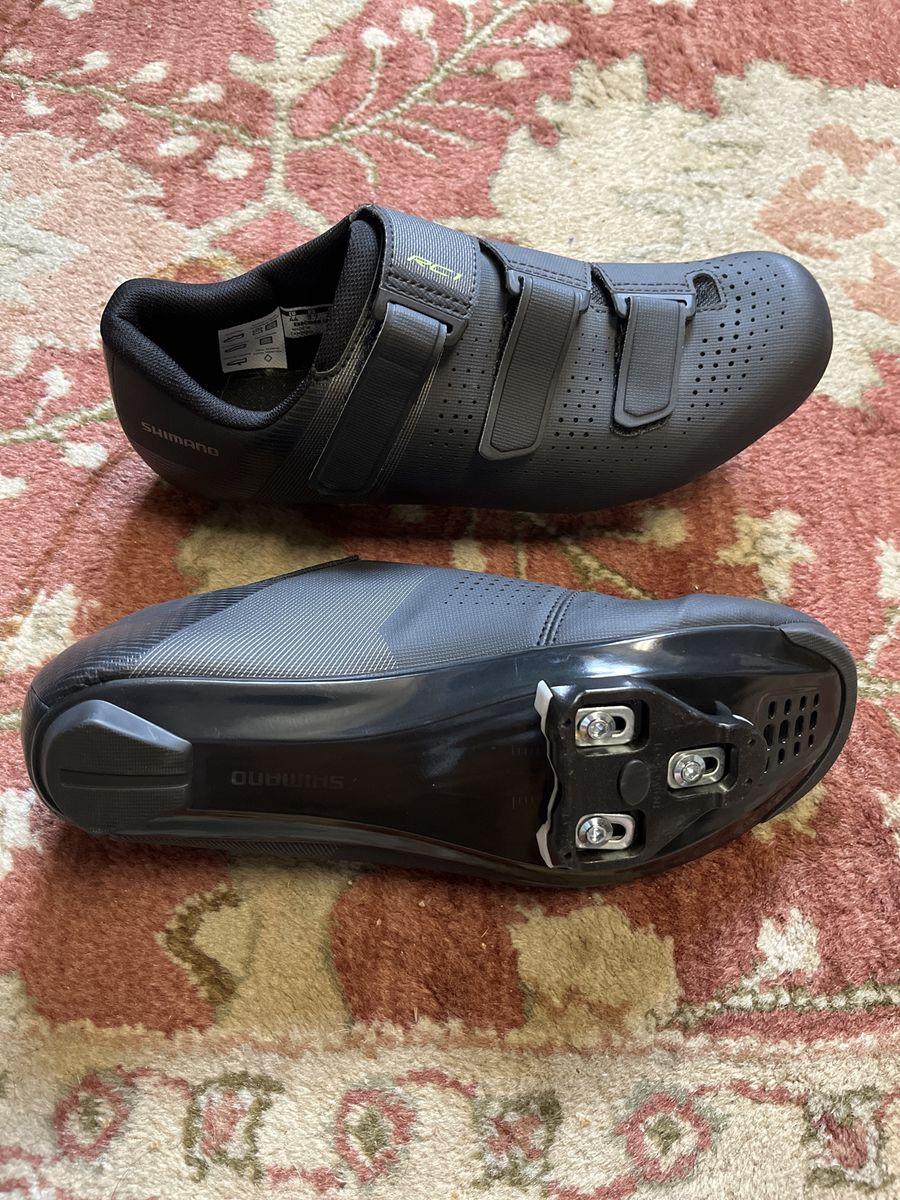 Shimano RC1 Men's Cycling Shoes - Black, Size EU 44 / US 9.7 (RC100 Series)