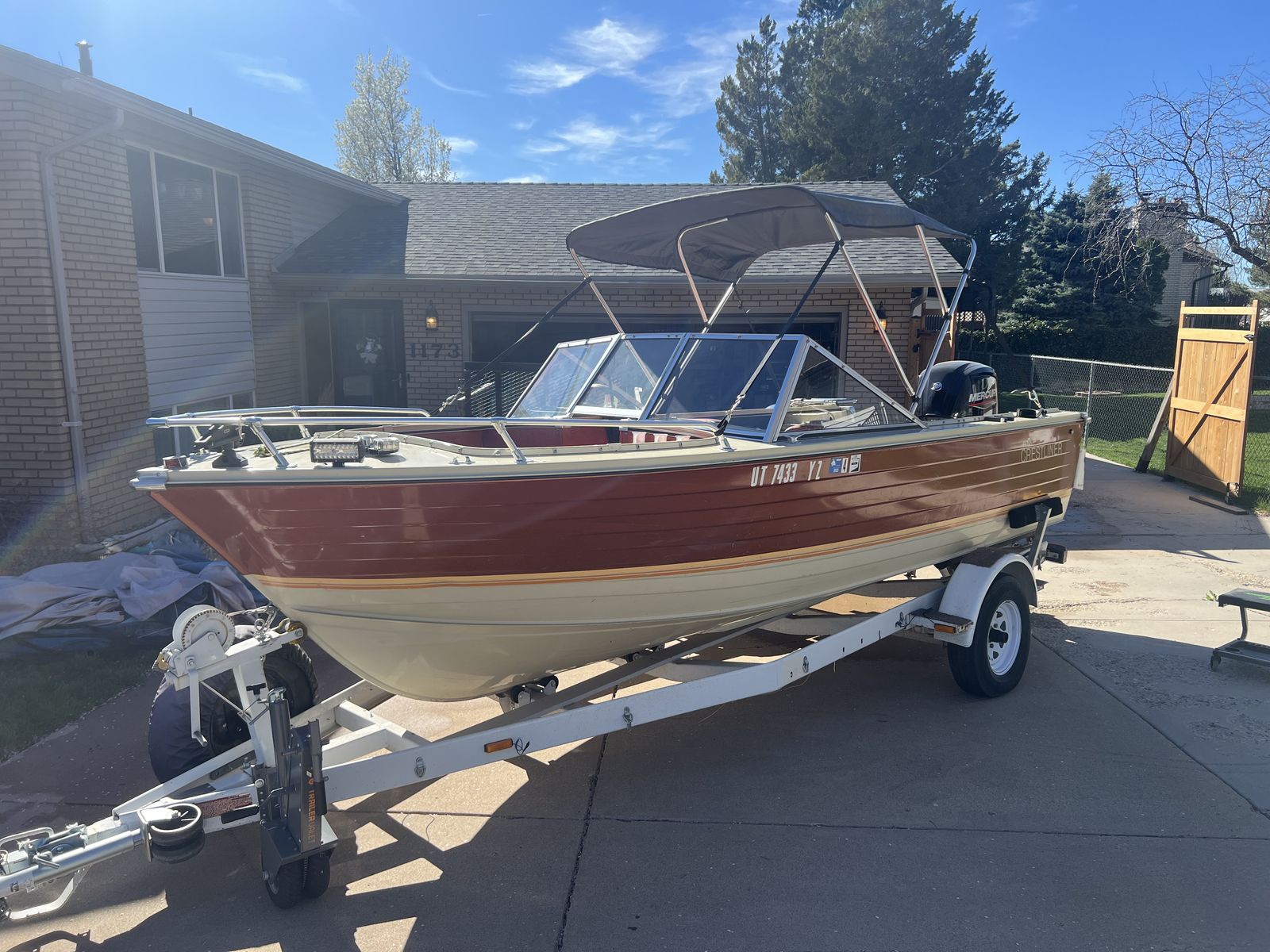 Crestliner Nordic 18' – Mercury 115 4-Stroke, Kicker, Trailer, Fully Updated