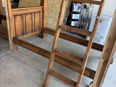 Solid Wood Quad Bunk Bed - Rustic Style