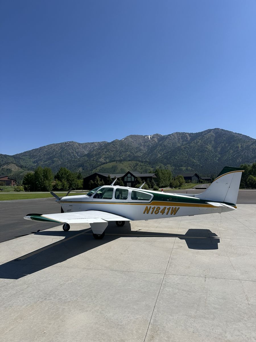 1973 F33A Bonanza