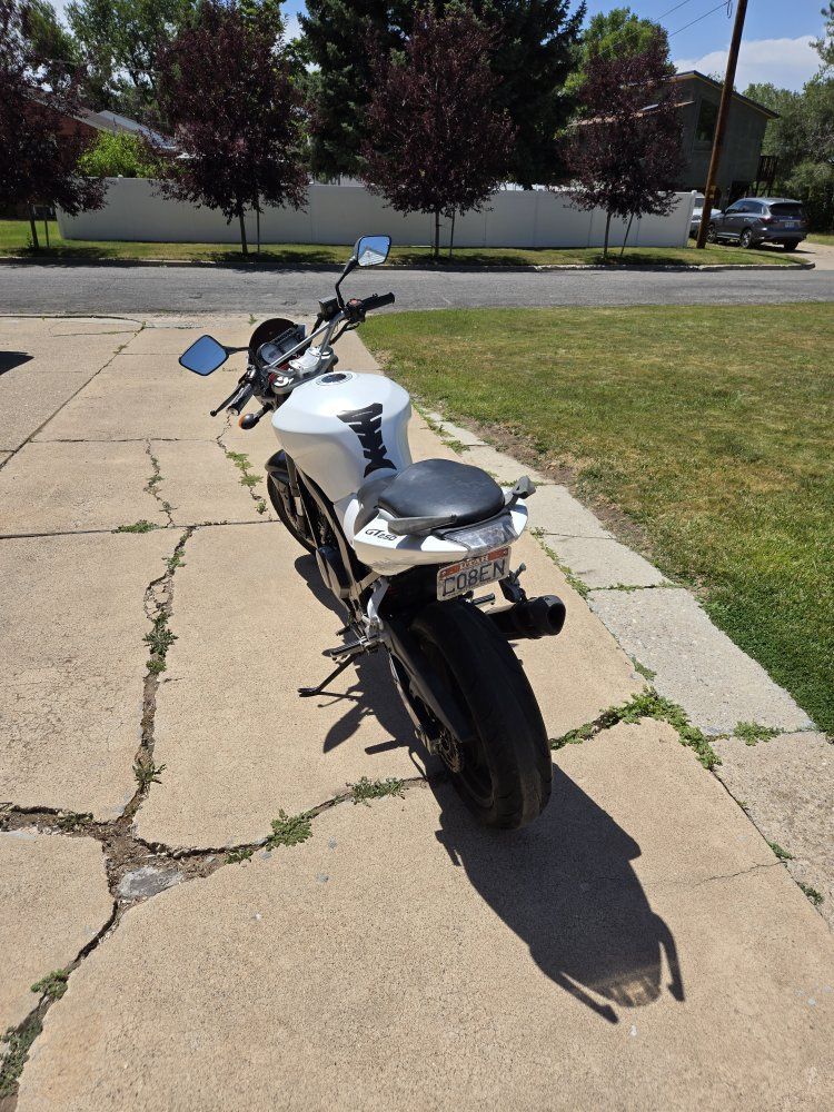 Hyosung GT 250