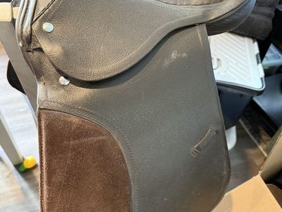 English Riding Saddle