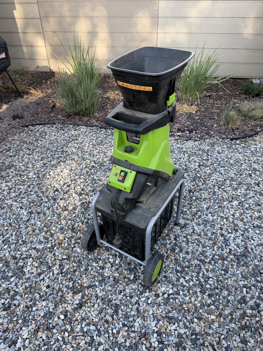 Earthwise electric chipper