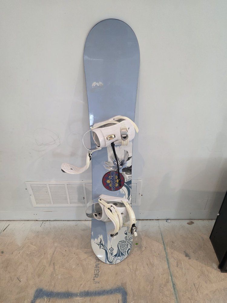 Snowboard - Womens