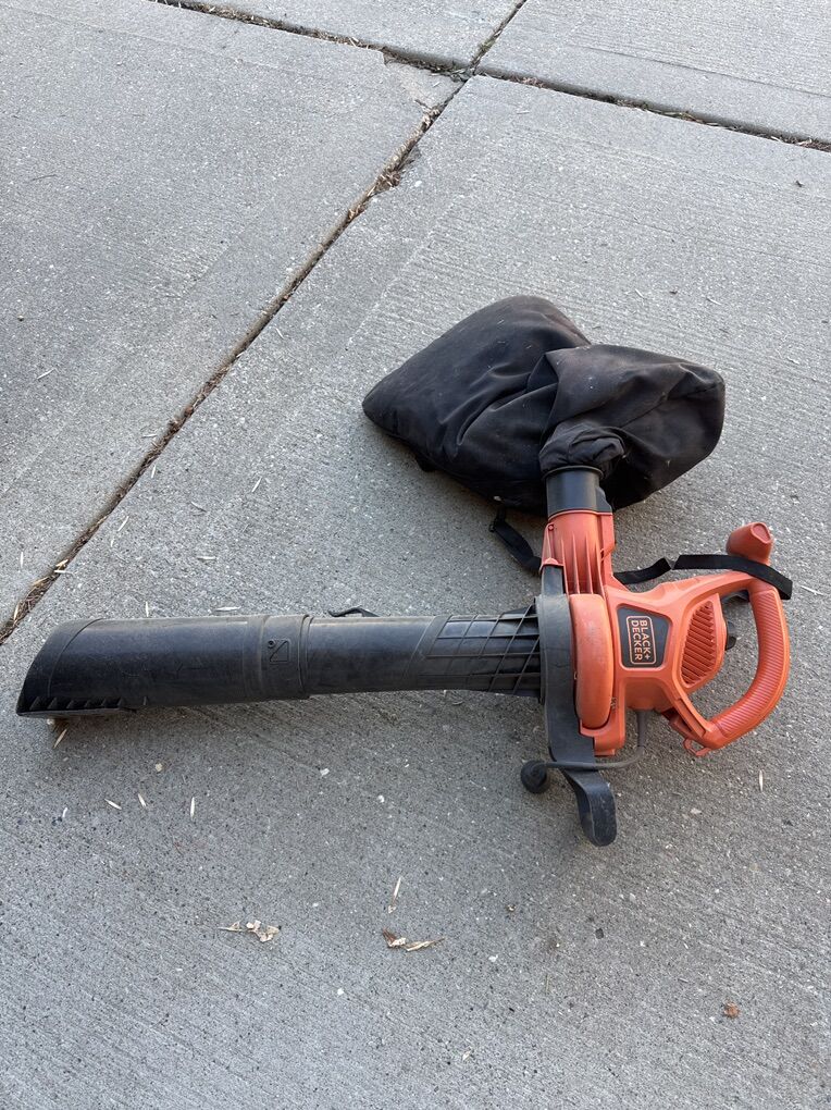 Leaf Vaccume Black decker