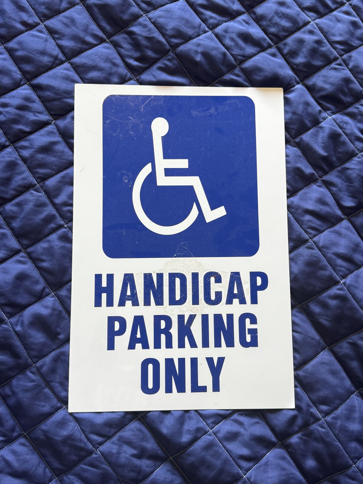 Handicap parking sign